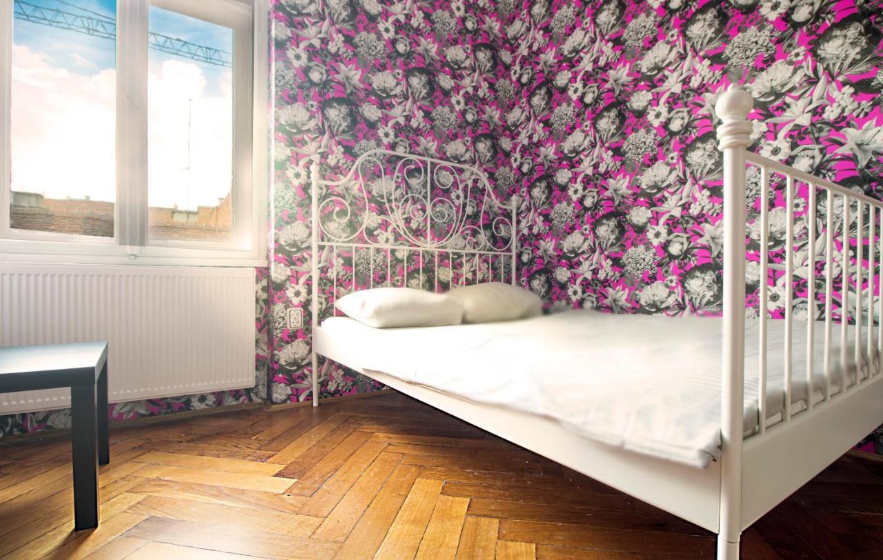 Guesthouse Centar 2 Zagreb Bagian luar foto