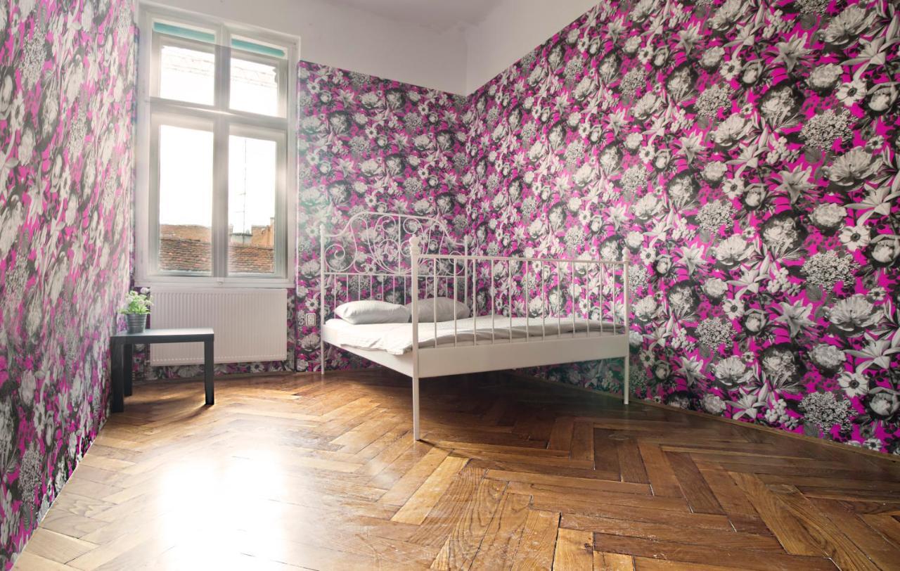Guesthouse Centar 2 Zagreb Bagian luar foto