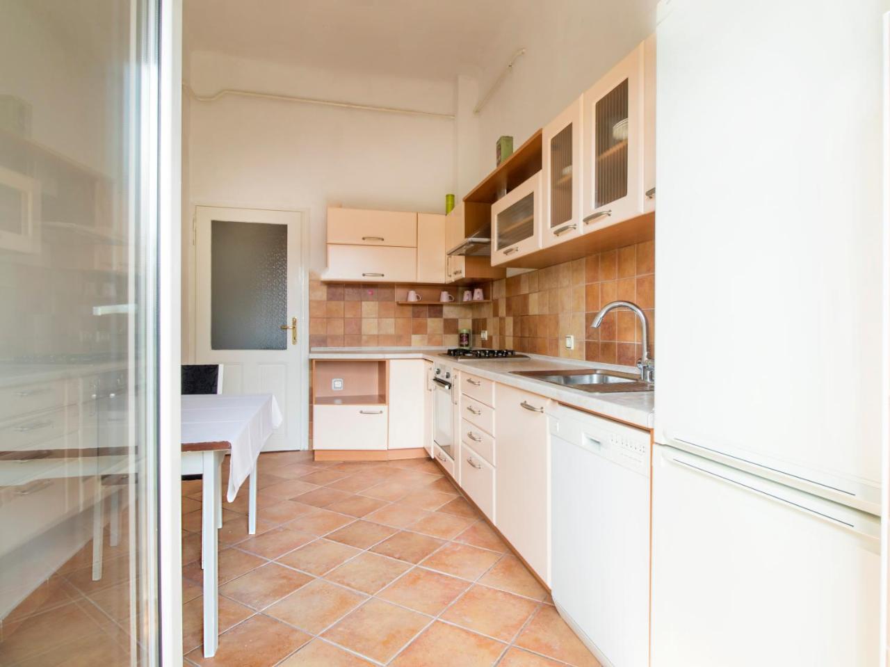Guesthouse Centar 2 Zagreb Bagian luar foto