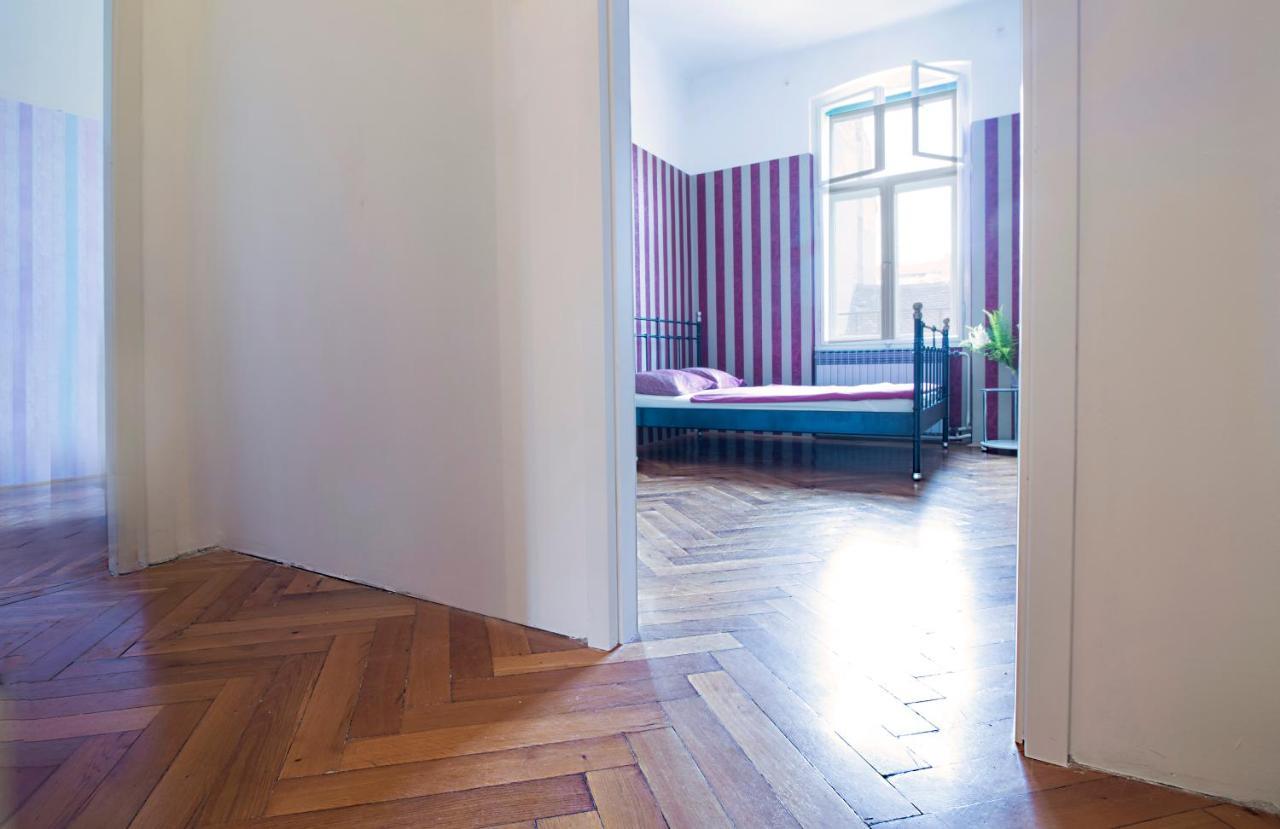 Guesthouse Centar 2 Zagreb Bagian luar foto